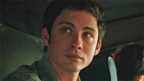 Logan Lerman dans la minisérie We Were the Lucky Ones