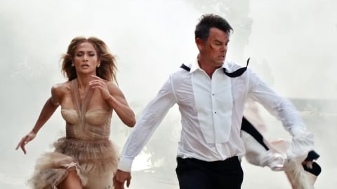 Jennifer Lopez épouse un combattant dans la bande-annonce de la comédie sur Prime Video à partir du 27 janvier