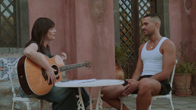 Mahmood star d'Alice dans la ville au Festival du film de Rome est racontée dans un docufilm