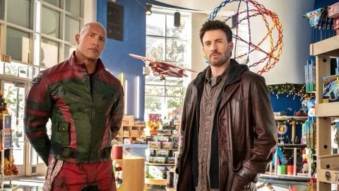 Dwayne Johnson partage des photos pleines d'adrénaline de la comédie d'action de Noël !