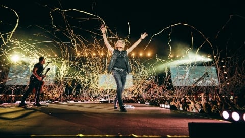 Luciano Ligabue - 30 ans en un jour : le documentaire sur le concert de Campovolo 2022 sera au cinéma les 20, 21 et 22 mars