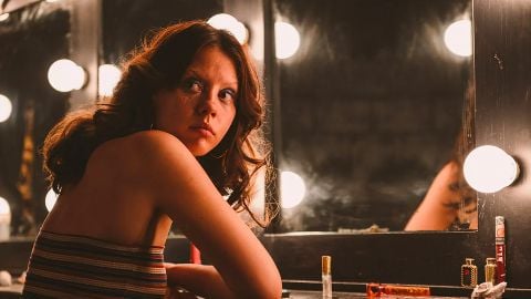 Mia Goth révèle : "C'est le meilleur scénario de la trilogie X de Ti West"