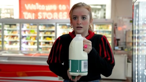 Un extrait de la nouvelle comédie britannique à venir sur Disney+