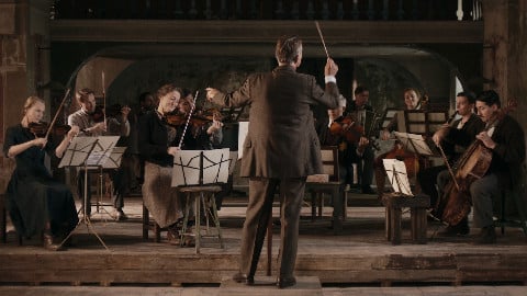 en salles à partir du 26 janvier le film qui raconte l'histoire des musiciens enfermés dans le ghetto