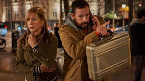 voici la bande annonce italienne officielle de la comédie jaune avec Adam Sandler et Jennifer Aniston