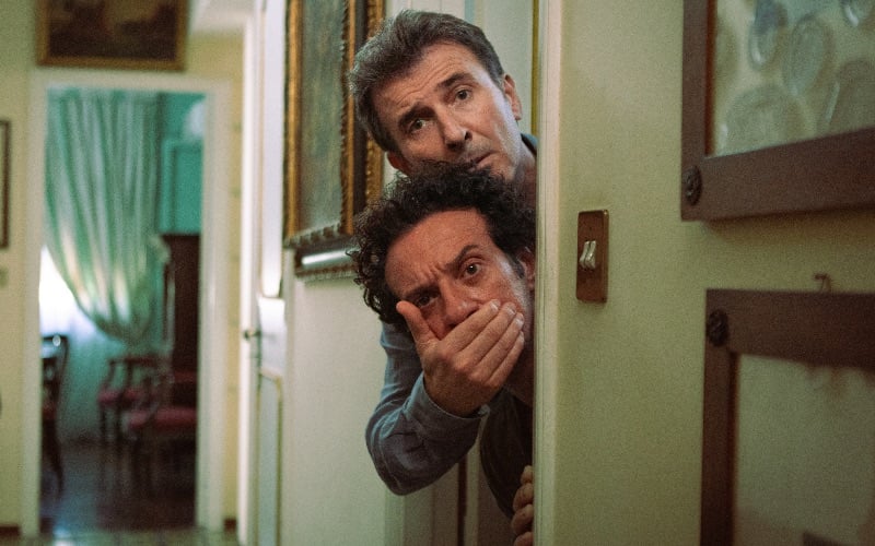 Coincé 2 : se moquer de la mafia est un devoir