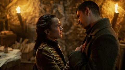 Comment la finale de la saison change par rapport aux romans