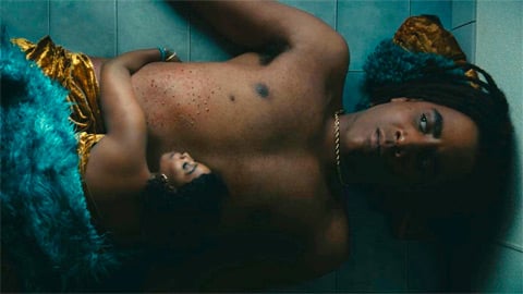 Jharrel Jerome est un homme de 4 mètres de haut dans la première bande-annonce de la série Prime Video