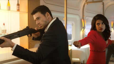 La bande-annonce italienne officielle de la série événement avec Richard Madden et Priyanka Chopra Jonas