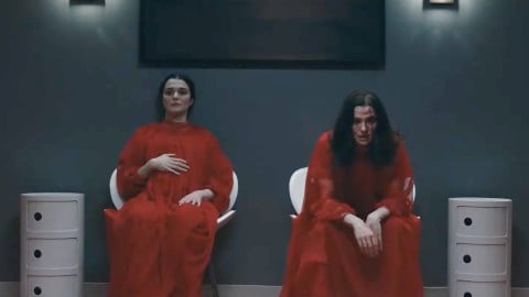 Rachel Weisz dans la bande-annonce de la série de remakes du film de David Cronenberg