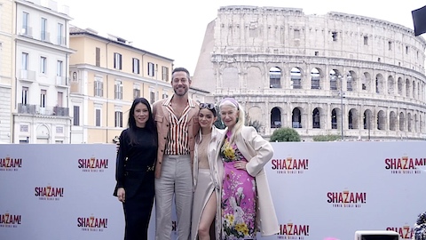 Zachary Levi, Helen Mirren, Lucy Liu et Rachel Zegler à Rome pour Furia degli Dei [video]
