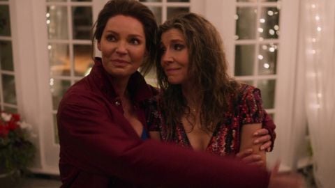Comment le roman se termine et ce qui se passe entre Kate et Tally