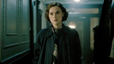 Keira Knightley joue dans la nouvelle série à suspense de Netflix Black Doves