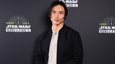 Manny Jacinto a "volé" des sabres laser sur le tournage de la série Star Wars
