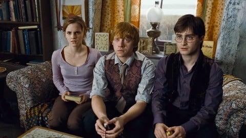 Y a-t-il vraiment besoin d'un remake de série télévisée?  Les fans furieux contre JK Rowling