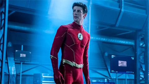 Grant Gustin révèle qu'il a contracté Covid dans les derniers jours du tournage de la finale