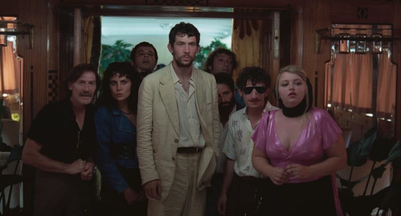 rencontre avec Josh O'Connor, Isabella Rossellini et la famille de cirque restante du film d'Alice Rohrwacher