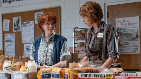 Maya Hawke n'est pas sûre que Robin devrait avoir une petite amie