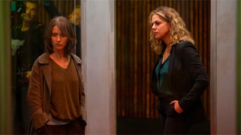 Netflix annonce Sara, une série italienne avec Teresa Saponangelo et Claudia Gerini basée sur les romans de Maurizio De Giovanni