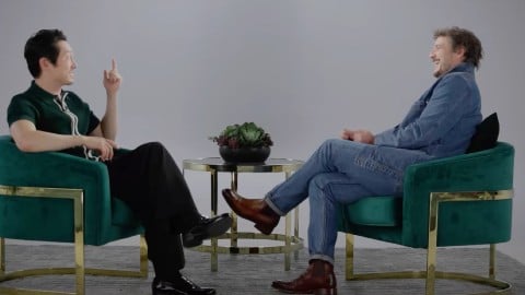 Steven Yeun a gâché la fin de Pedro Pascal