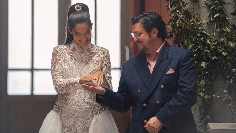 Une revue de mariage monstre