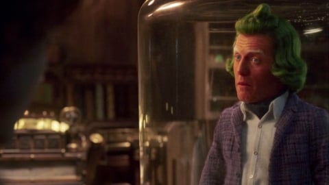 Paul King révèle pourquoi il a choisi Hugh Grant pour Umpa Lumpa: "J'avais besoin d'un acteur naturellement stupide"