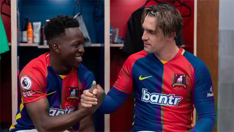 Les stars de Ted Lasso réunies par un vrai match de football