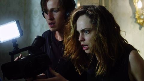 Ne regardez pas la critique du démon