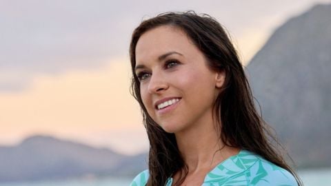 Parmi les vagues d'Hawaii, Lacey Chabert est chef dans le premier téléfilm sur Rai 1