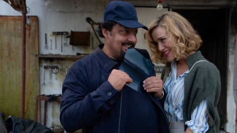 Une critique de comédie dangereuse