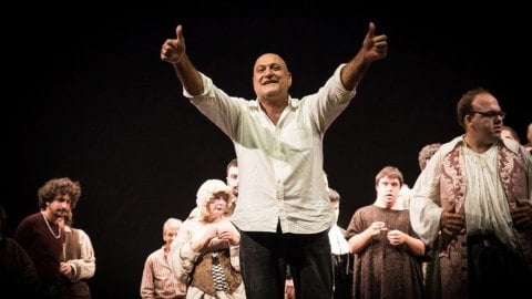 Vol grave au Théâtre Pathologique de Rome : acte lâche et honteux !