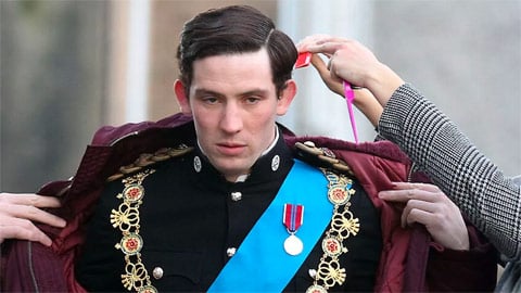 Josh O'Connor ne voulait pas jouer dans la série qui lui a valu l'Emmy