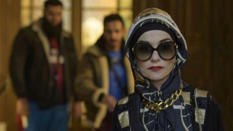 La marraine - Paris a une nouvelle reine, Isabelle Huppert mène une double vie sur Rai 3