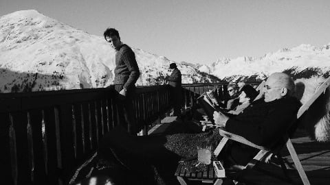 Revue de la théorie du tout