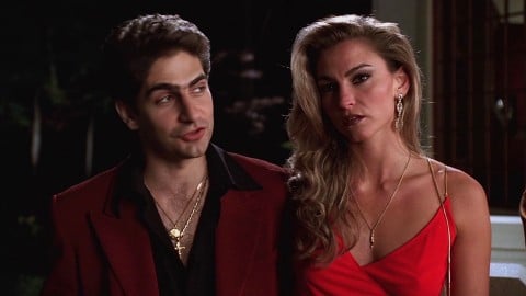 Une star de la série culte s'exhibe nue pour seulement 15 dollars par mois