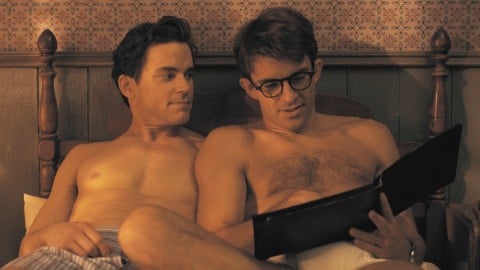 Matt Bomer et Jonathan Bailey nous font rêver dans la bande-annonce officielle italienne de la mini-série romantique