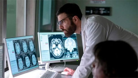 Un drame médical avec Zachary Quinto commandé sur NBC
