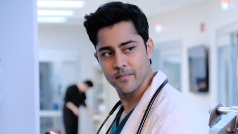 Daryl Dixon recrute Manish Dayal dans la saison 2