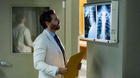 Edgar Ramirez est "l'homme miracle" dans la bande-annonce officielle de la saison 2