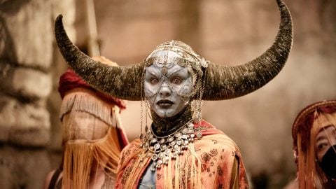 Rebel Moon de Zack Snyder apparaît au cinéma avant d'arriver sur Netflix