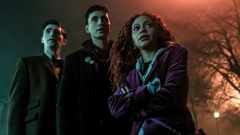 Tirée du monde de The Sandman, la nouvelle série Dead Boy Detectives est présentée dans la première bande-annonce
