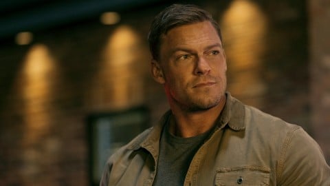 Alan Ritchson annonce le renouvellement pour une troisième saison et dévoile un aperçu de la deuxième