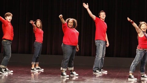Le remake de Glee arrive bientôt ?  Le co-créateur Brad Falchuk est ouvert à l'idée