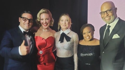 Les acteurs se sont réunis aux Emmys pour célébrer le drame médical le plus ancien de la télévision américaine