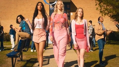Mean Girls, le trailer final déjanté de la comédie musicale révèle une surprise au casting