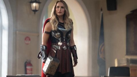 Natalie Portman possède en fait le marteau de Thor