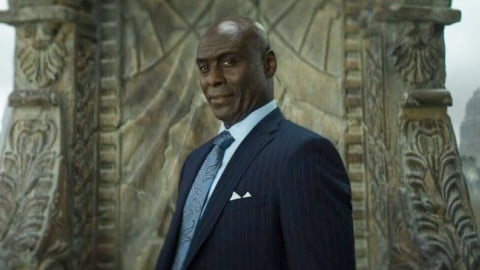 Qui remplacera Lance Reddick dans le rôle de Zeus ?