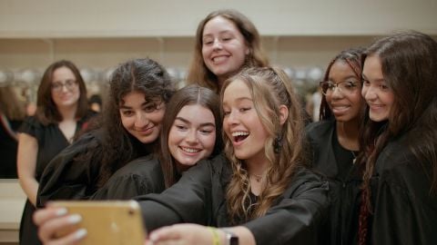 Et si les filles commandaient ?  Voici la bande-annonce de Girls State, un documentaire Apple