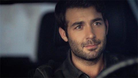 James Wolk dans la série de tueurs en série Paramount+ Happy Face