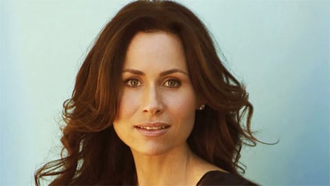 Minnie Driver sera Elizabeth I dans The Serpent Queen, Fire Country jouera un rôle dans Paola Núñez et d'autres nouvelles en bref